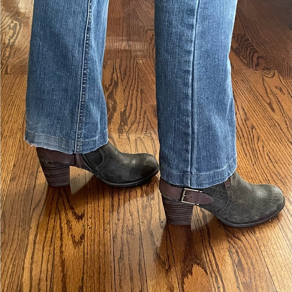 Caterpillar Gray Textured Boots